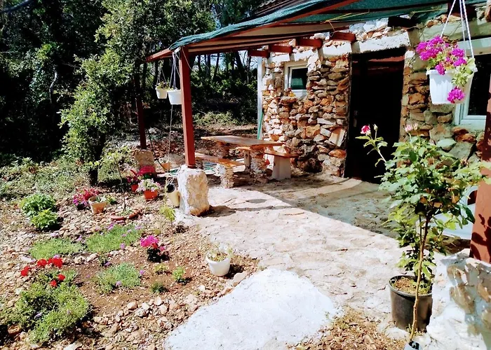 Isolated, 30M To Sea, Viktoria S Cottage