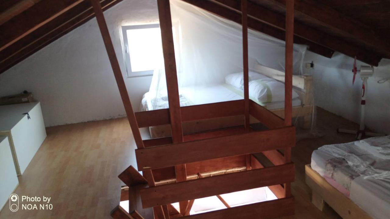 Chalet Isolated, 30m To Sea, Viktoria S