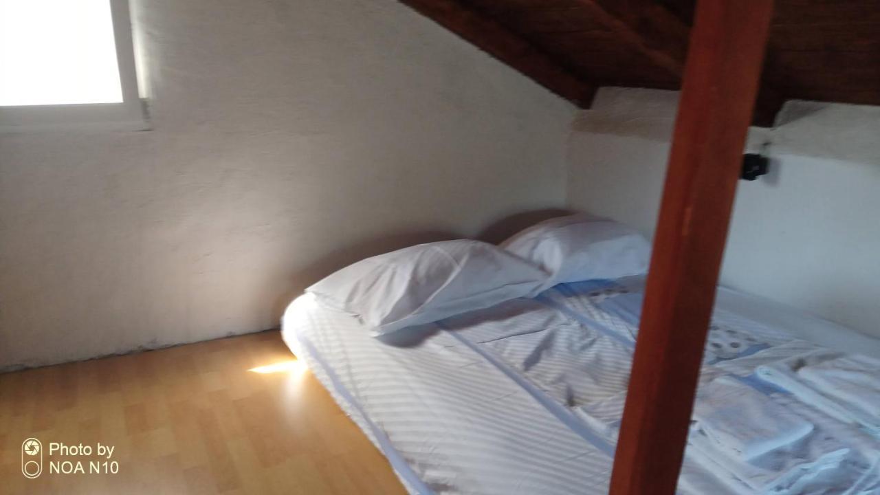 Isolated, 30m To Sea, Viktoria S Kali