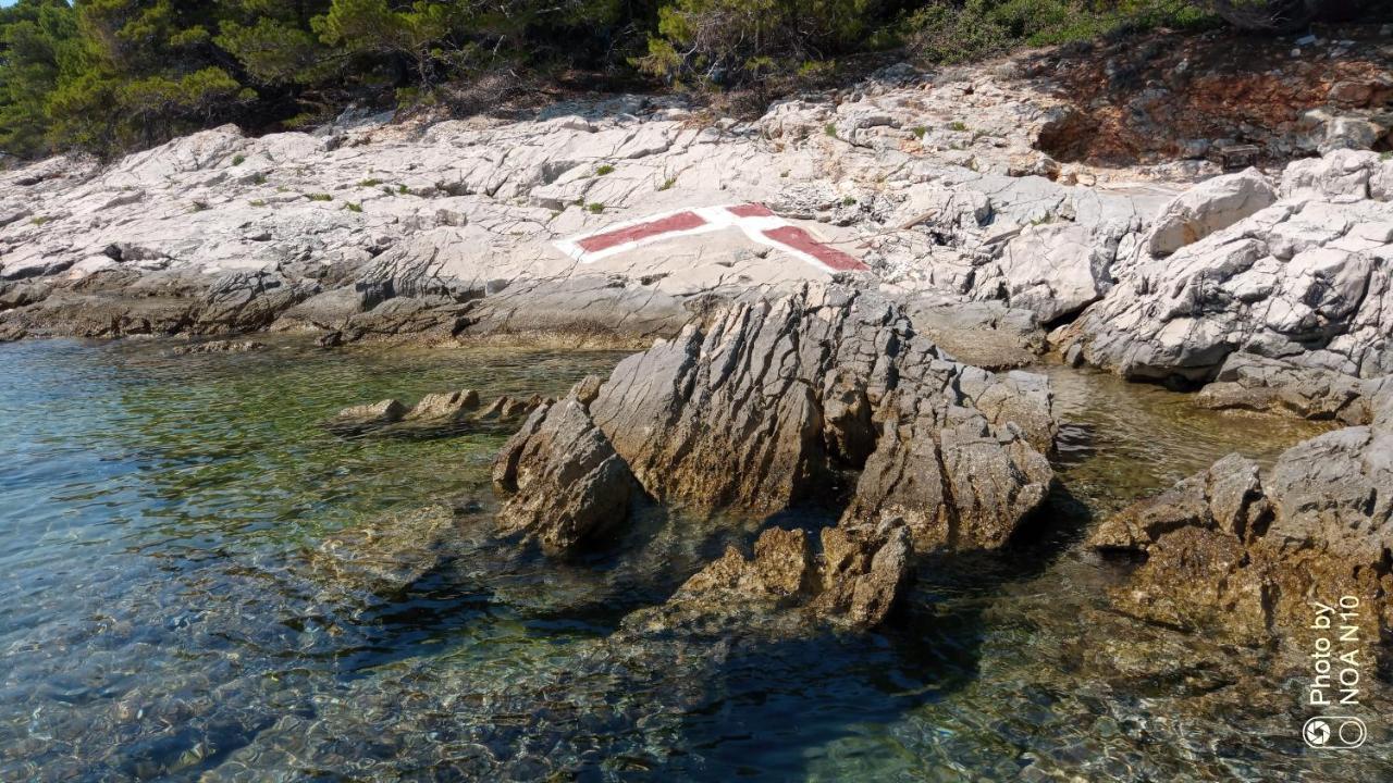 Isolated, 30m To Sea, Viktoria S Chalet Kali